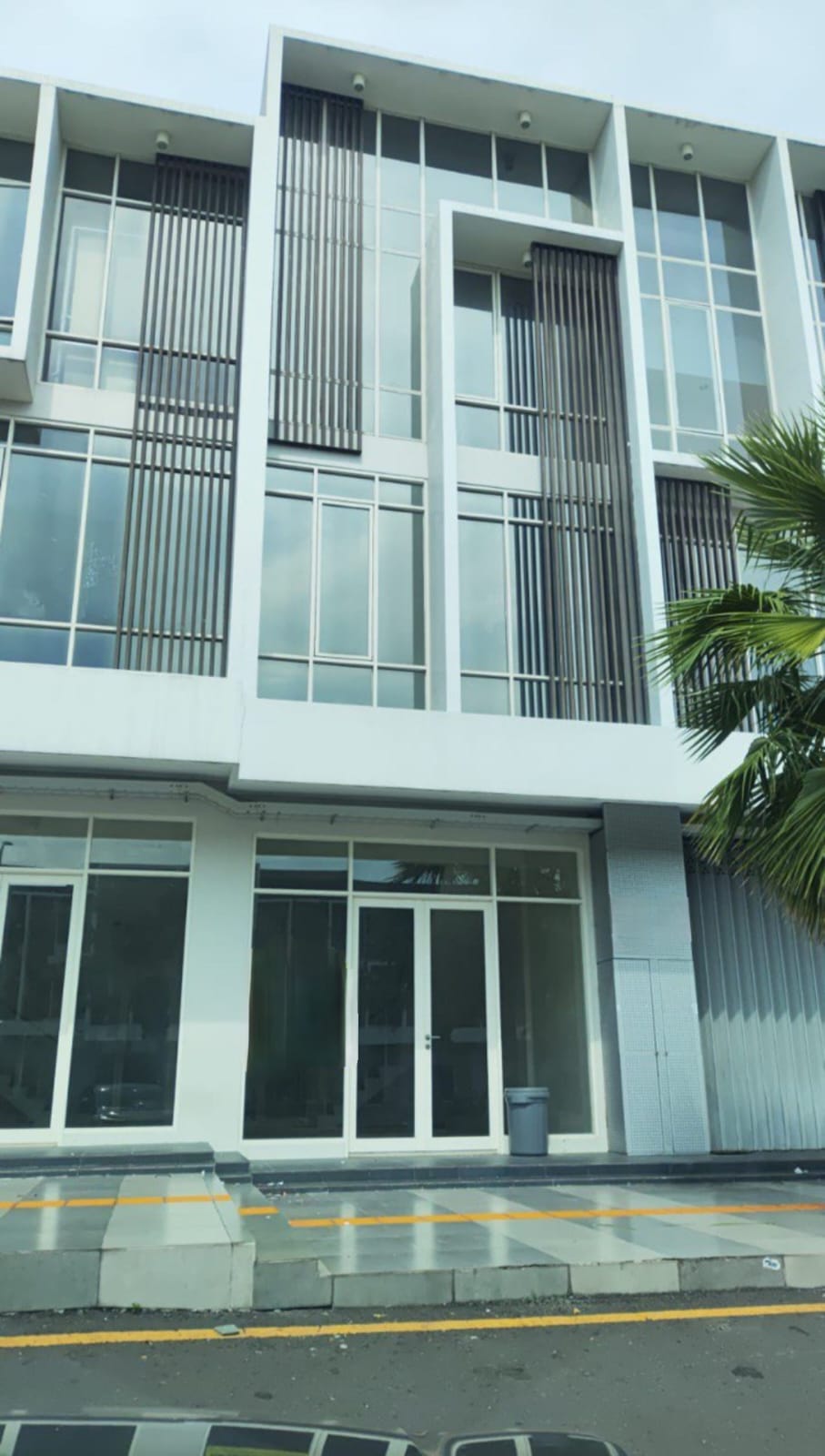 Disewakan Ruko Northwest Citraland Utara Surabaya Barat - Image 1