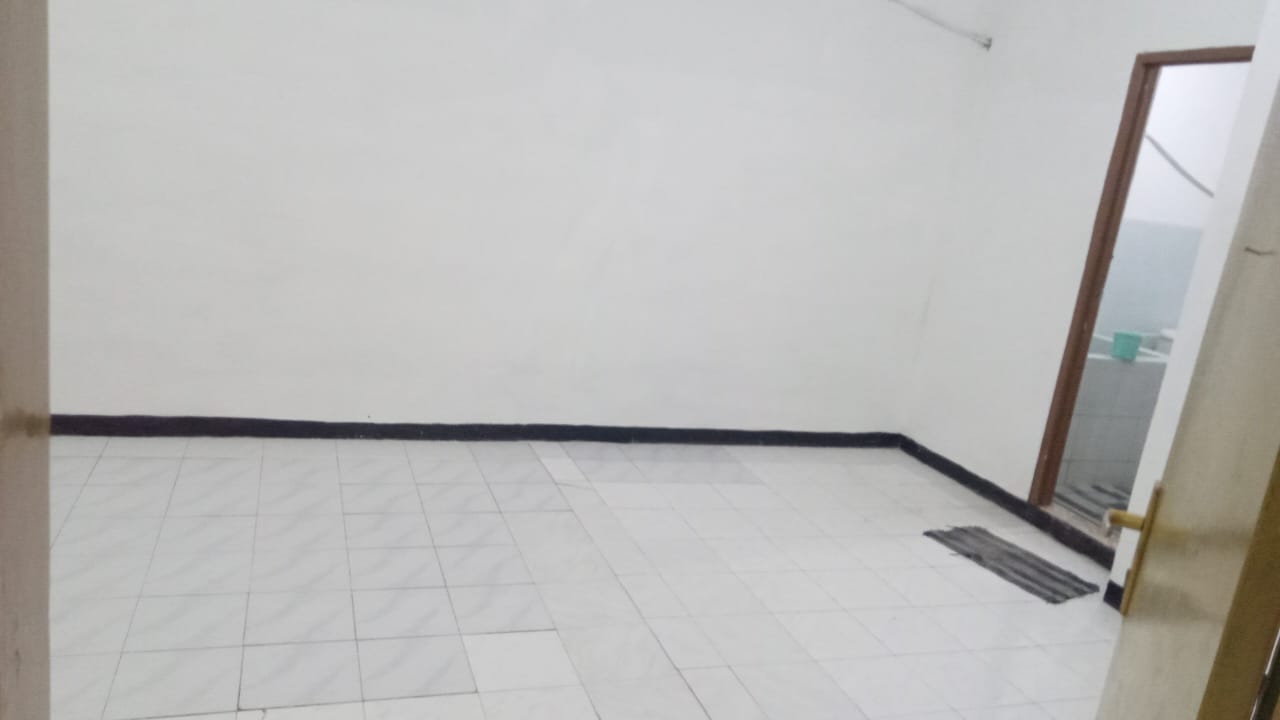 Disewakan Rumah Siap Huni Akses Mudah Lokasi Manyar Adi Surabaya Timur - Thumbnail 3