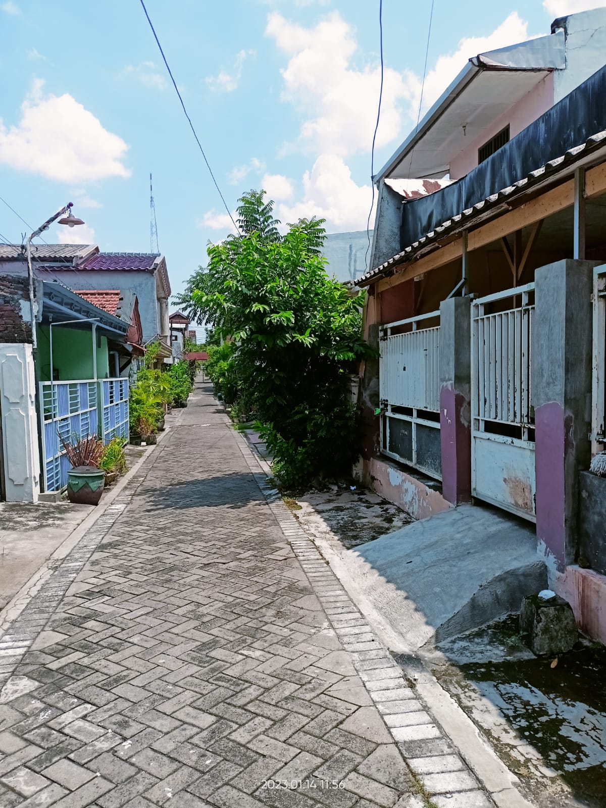 Jual Rumah Lima Kamar Lokasi Strategis di Manukan Peni Surabaya Barat - Thumbnail 3