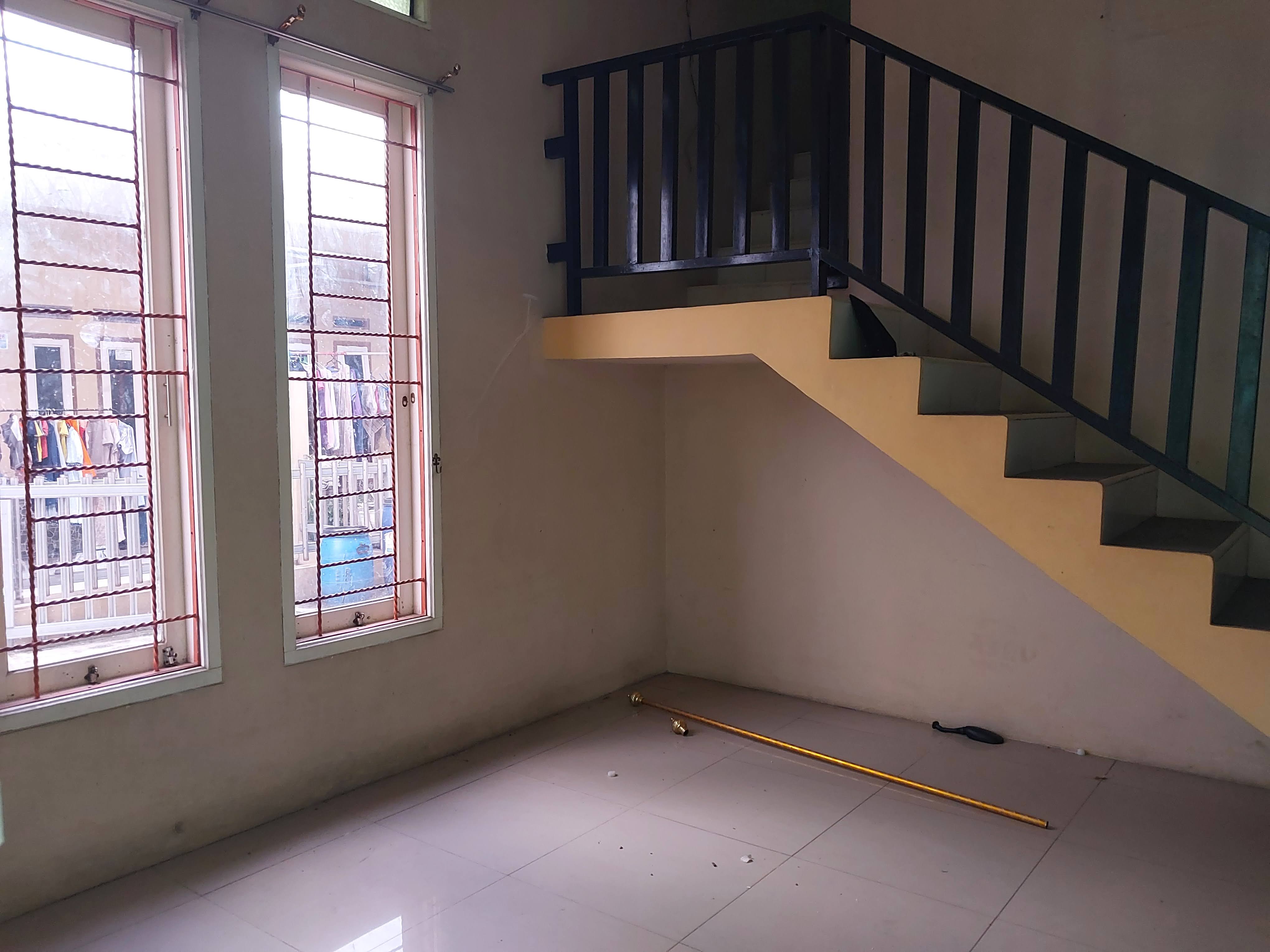 Dijual Lelang Rumah Murah di Cikarang, Bekasi! - Thumbnail 4