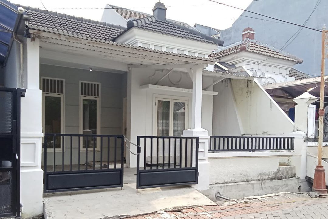 Dijual Rumah Siap Huni di Pogot Palm Regency, Surabaya Utara - Image 1