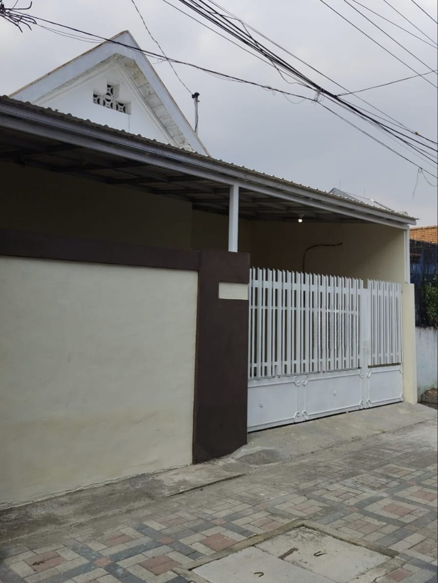 Dijual/disewakan Rumah Berkualias di Donokerto Surabaya Pusat - Image 1