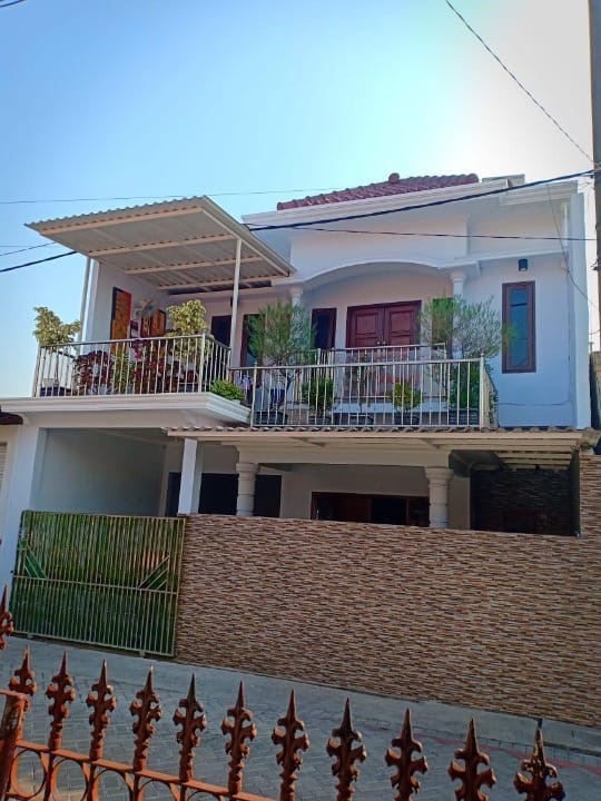 Dijual Rumah Asri dan Tenang di Pondok Maritim Indah Surabaya Selatan - Image 1