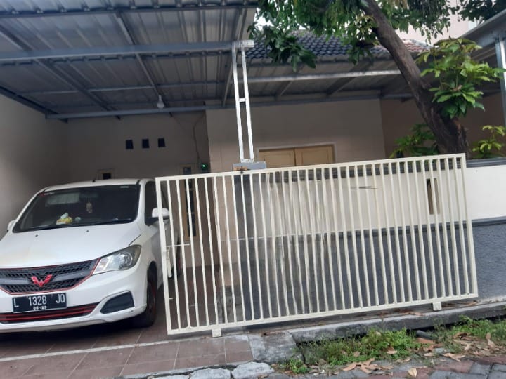 Dijual Rumah Asri dan Siap Huni di Pondok Maritim Indah Surabaya Selatan - Image 1