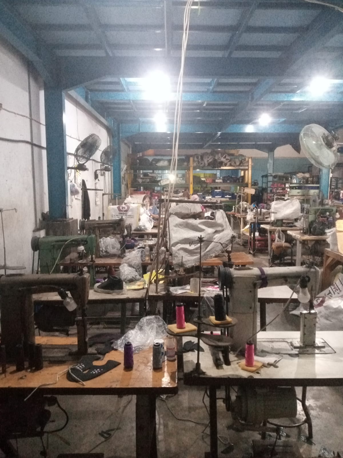 Dijual Pabrik Sepatu Siap Operasi Full Mesin di South Tanrise Sidoarjo - Thumbnail 3