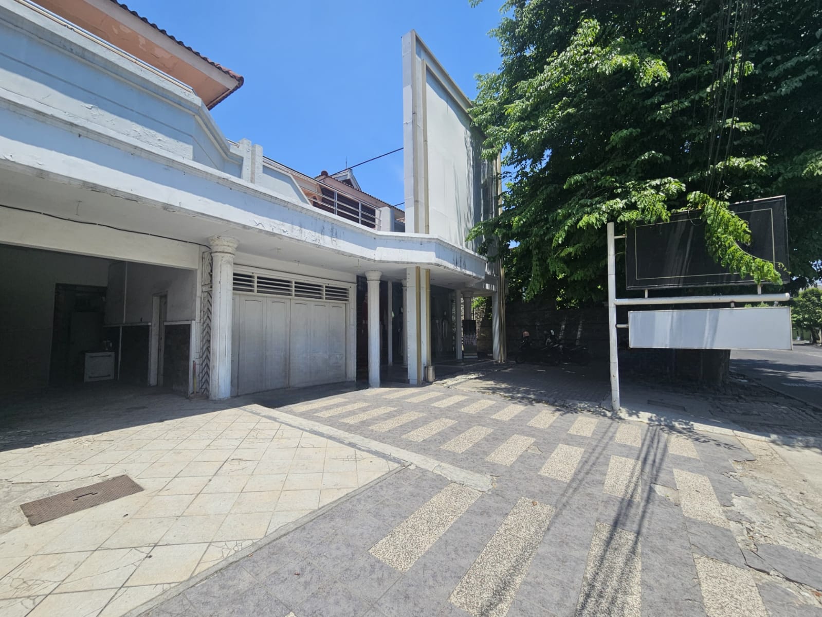 Dijual Rumah Terawat Strategis Raya Margorejo Indah Surabaya Selatan - Image 1