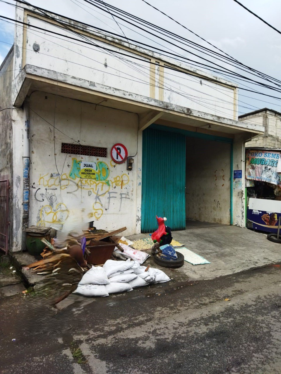 Dijual Ruko Strategis dan Aksesibel di Dukuh Kupang Timur Surabaya - Image 1