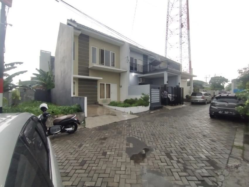 Dijual Rumah Lelang Siap Huni Bisa KPR di Green Mansion Regency Surabaya Barat - Thumbnail 3