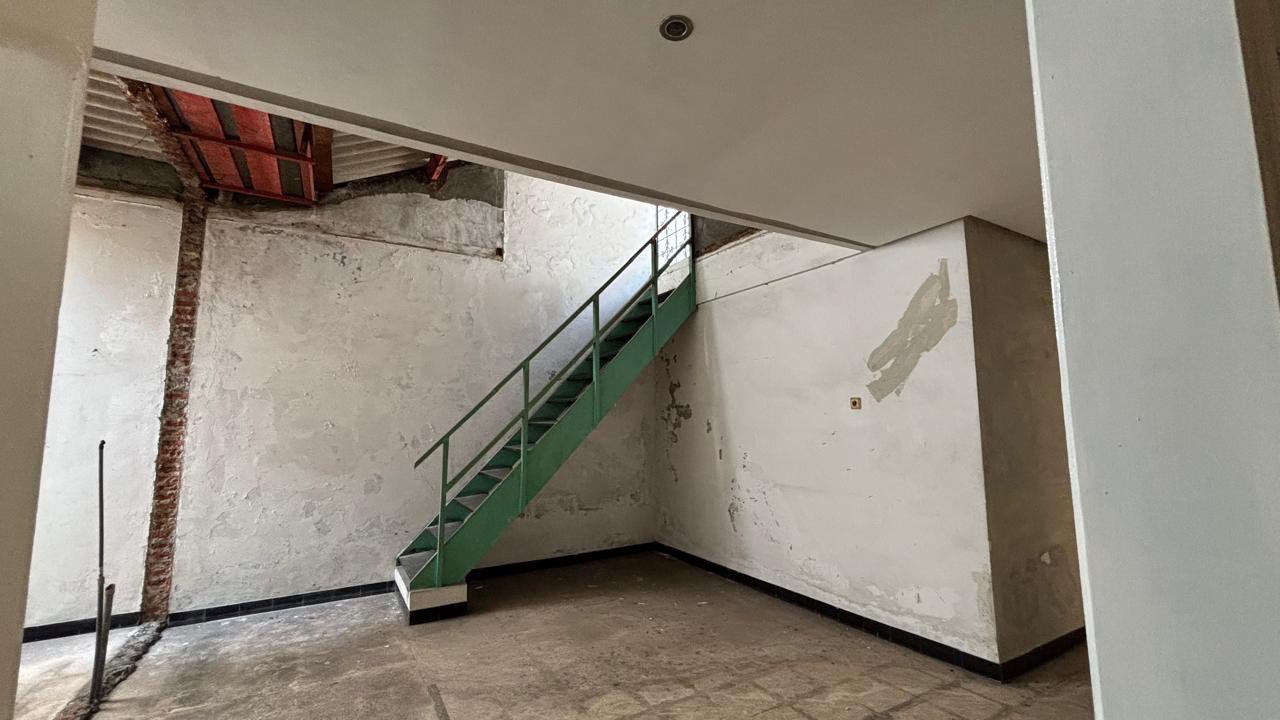 Dijual Lelang Rumah Kutisari Indah Selatan di Surabaya Selatan - Thumbnail 4