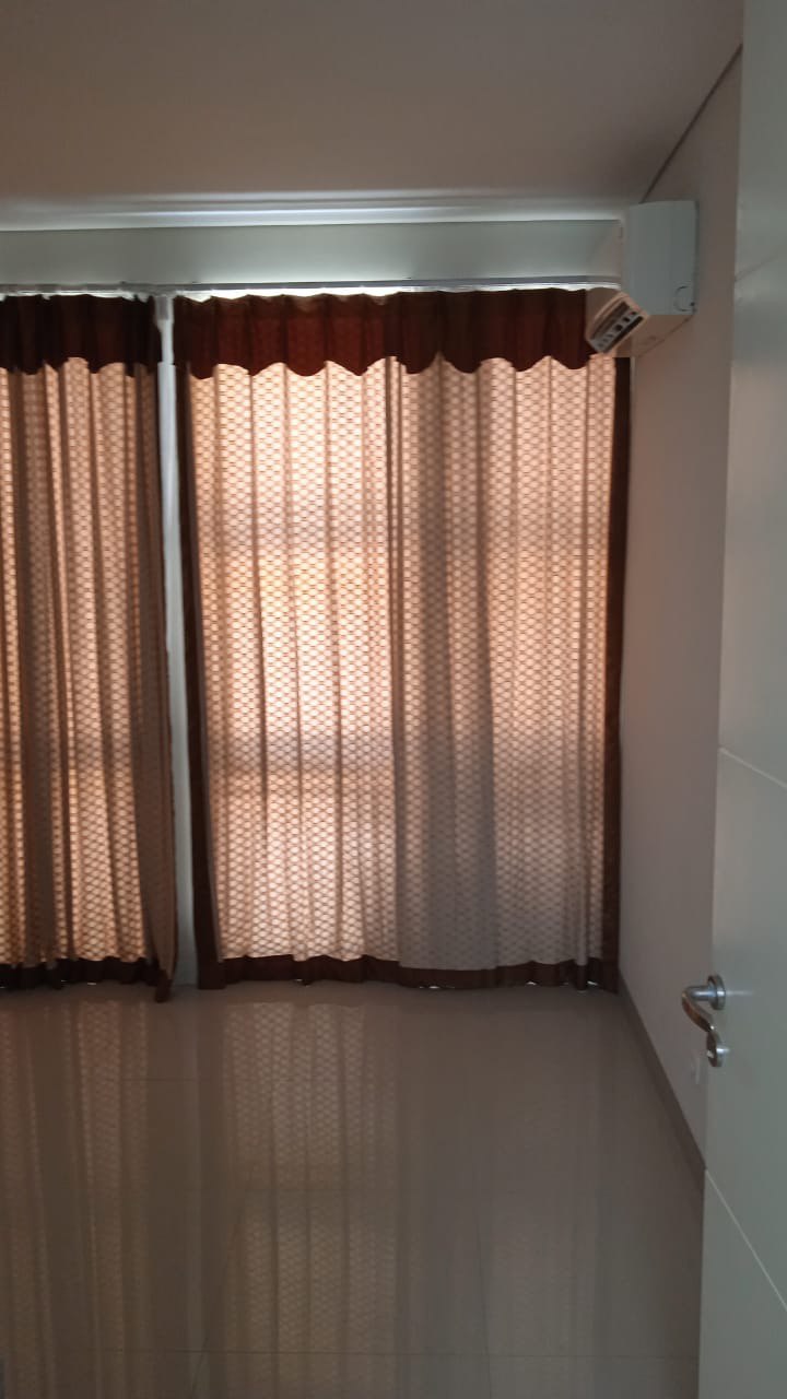 Disewakan Rumah Cantik The Greenlake Citraland - Thumbnail 2