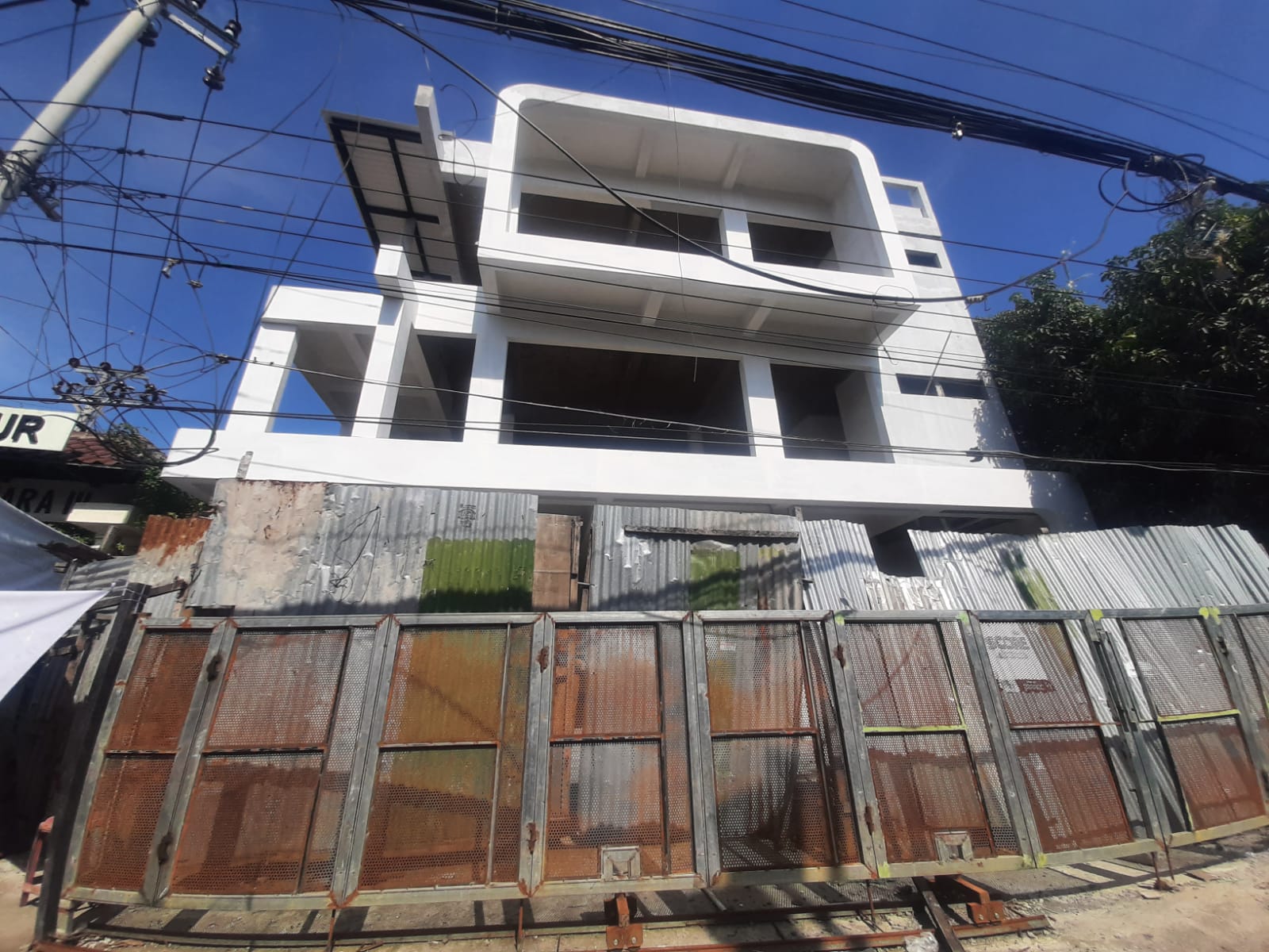 Dijual Ruko Mewah 3 Lantai di Raya Mulyosari Surabaya Timur - Image 1