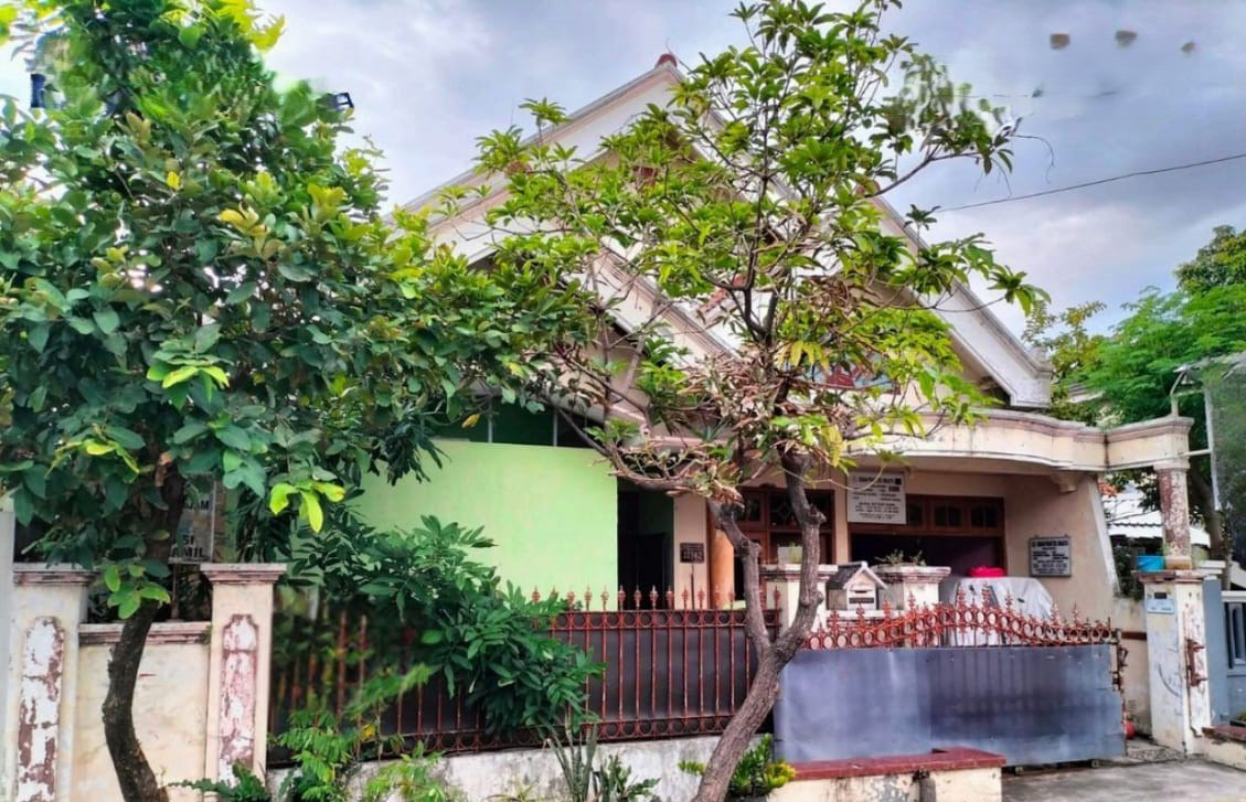 Dijual Lelang Rumah Besar dan Bisa KPR di Medayu Utara Surabaya Timur - Image 1