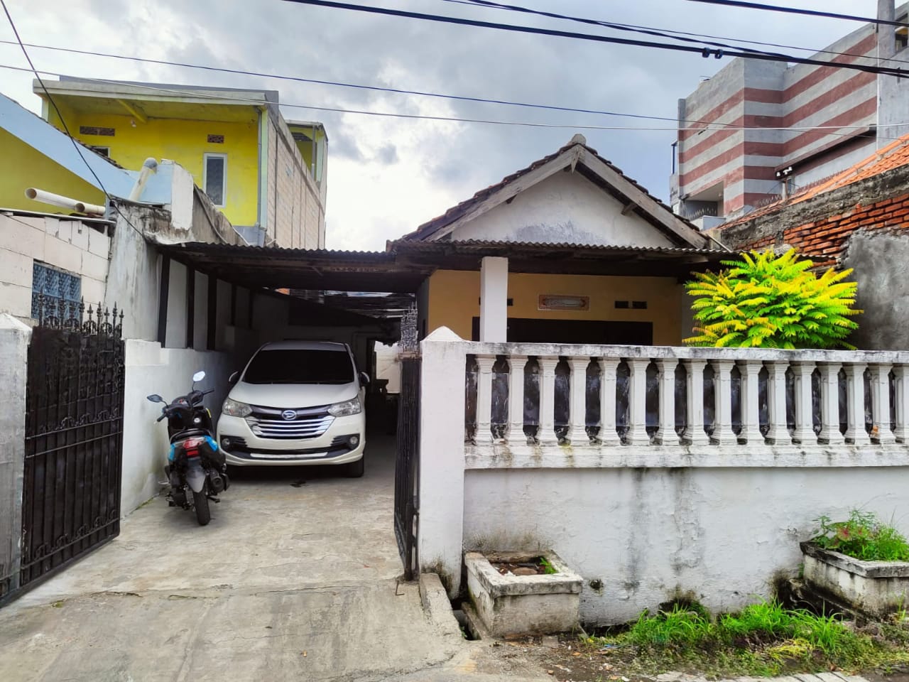 Dijual Rumah Asri dengan Akses Mudah di Simo Sidomulyo Surabaya Barat - Image 1