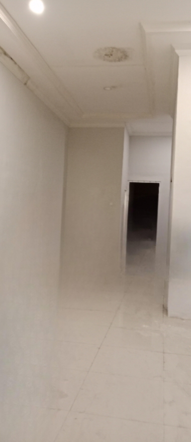 Disewakan Rumah Strategis di Bratang Surabaya Timur - Image 1