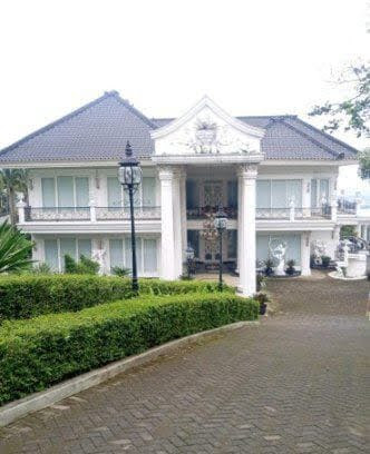 Dijual Villa Mewah dengan Alam yang Sejuk di Ledug Pasuruan - Image 1