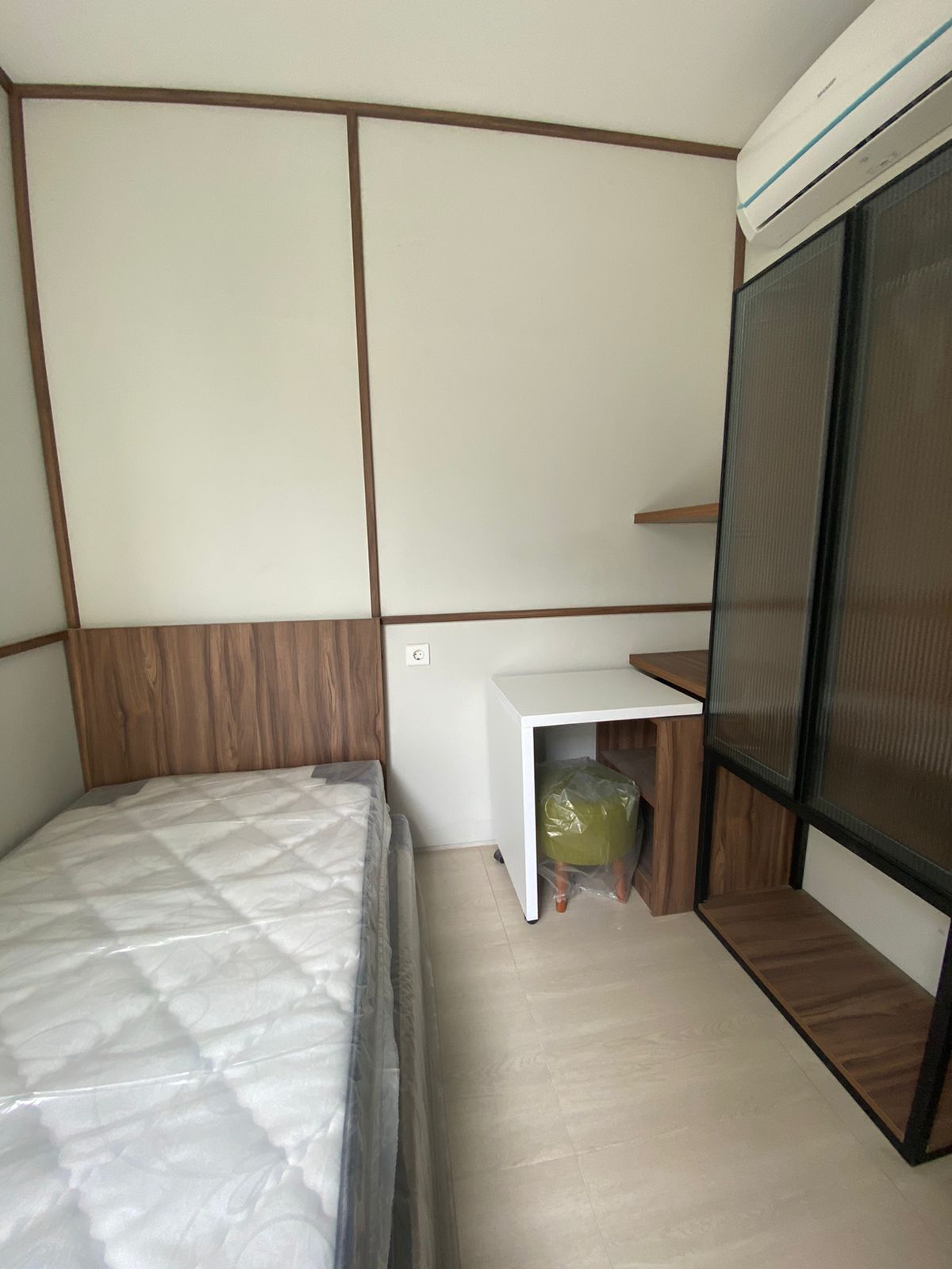 Disewakan Rumah Fully Furnished di Northwest Park Citraland Surabaya Barat - Thumbnail 2