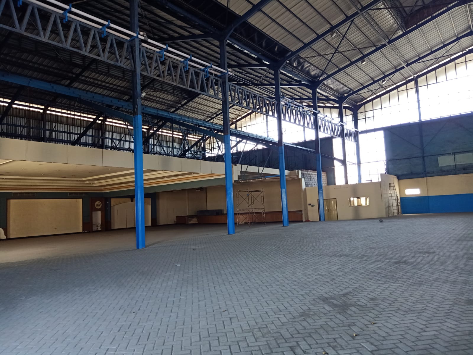 Disewakan Gudang di Area Distribusi Mutiara Tambak Langon Surabaya Barat - Thumbnail 3