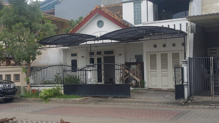 Dijual/disewakan Rumah Nyaman di Villa Taman Gapura Citraland Surabaya Barat - Image 1