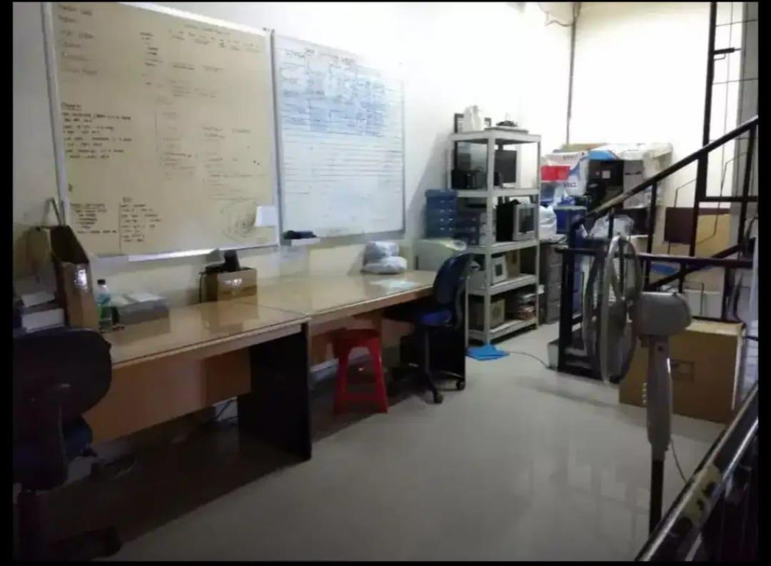 Dijual Ruko Cocok Untuk Kantor di Milenia Klampis Jaya Surabaya Timur - Thumbnail 3