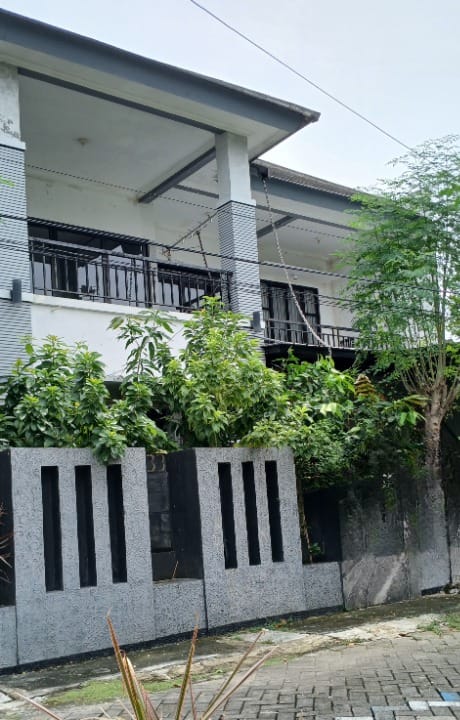 Dijual Rumah Minimalis Mewah 2 Lantai di Pondok Maritim Indah Surabaya Selatan - Image 1