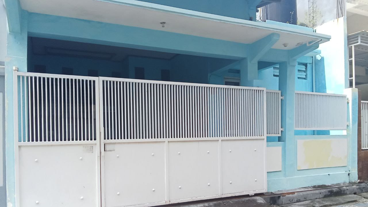 Disewakan Rumah Siap Huni Lokasi Karah Tama Asri Surabaya Selatan - Image 1