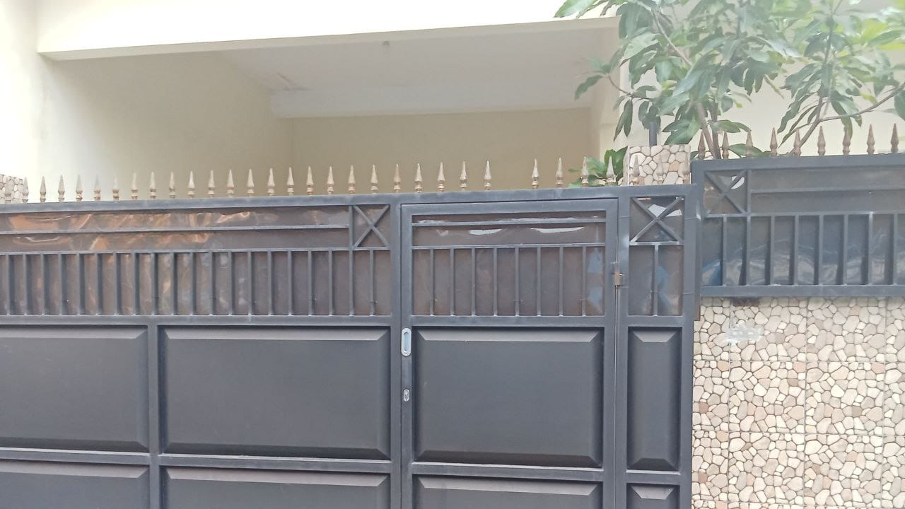 Disewakan Rumah Siap Huni Lokasi Pagesangan Asri Surabaya Selatan - Image 1