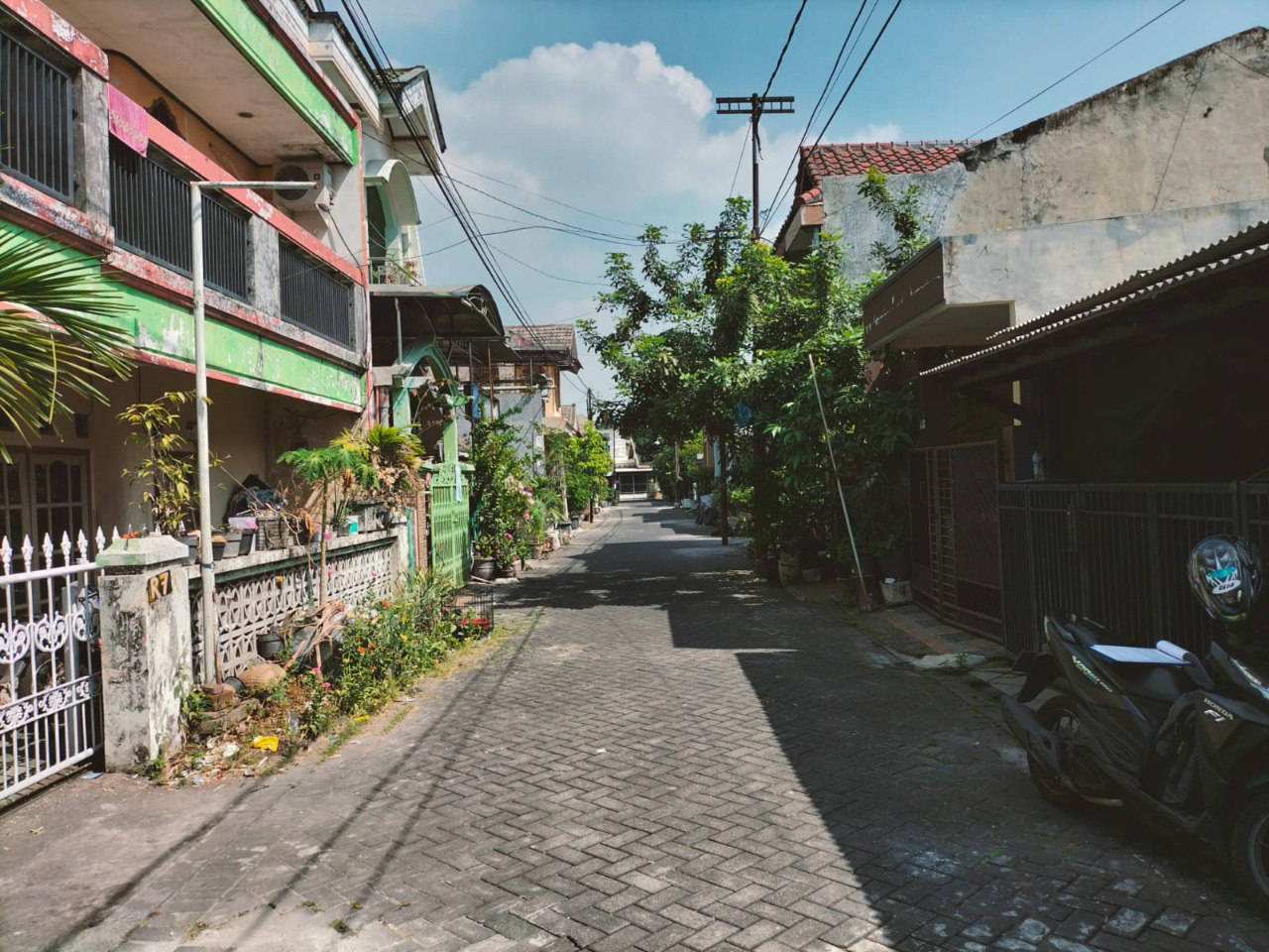 Dijual Lelang Rumah Strategis dan Nyaman di Gunungsari Indah Surabaya Barat - Thumbnail 2