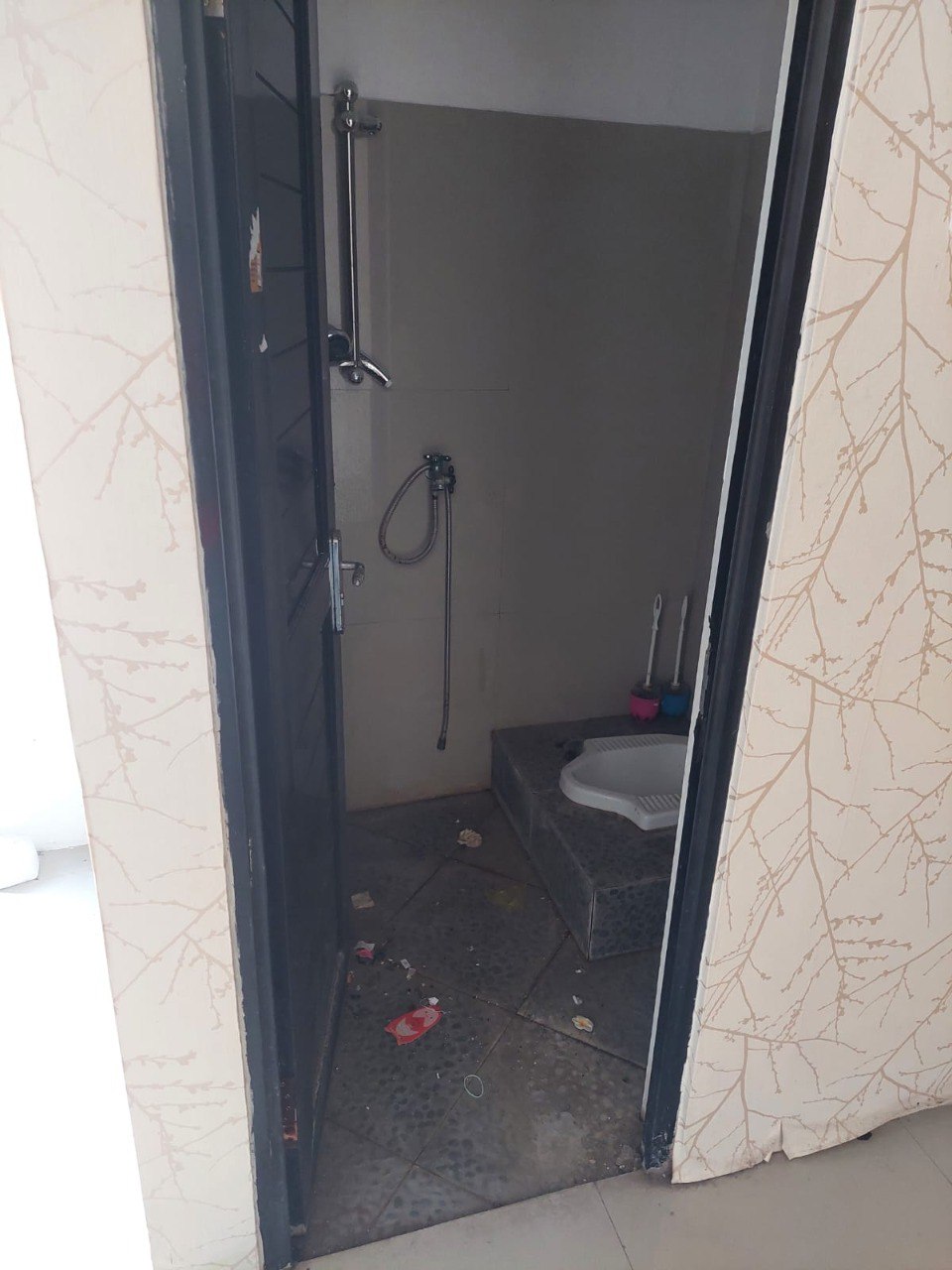 Dijual Lelang Rumah Murah di Jalan Wak Tunik Kalanganyar Sidoarjo - Thumbnail 3