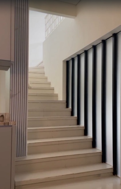 Dijual Rumah Minimalis Smart Home Siap Huni di Royal Residence Surabaya Barat - Thumbnail 3