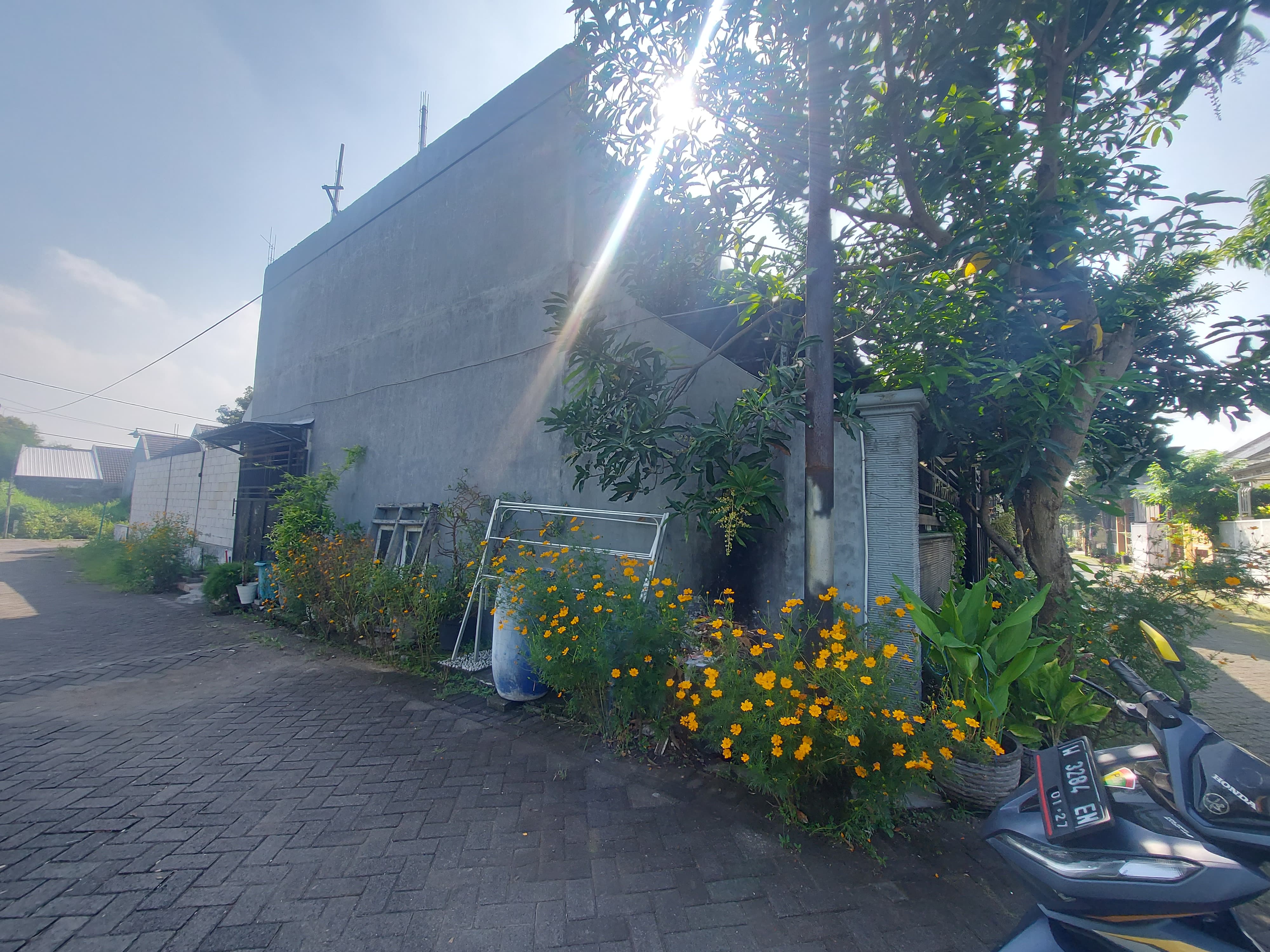 Disewakan/Dijual Rumah Siap Huni Legalitas Aman di Palem Pertiwi Gresik - Thumbnail 2