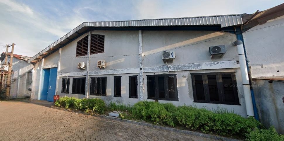 Dijual Lelang Gudang Luas di Pergudangan Surya Inti Permata - Image 1