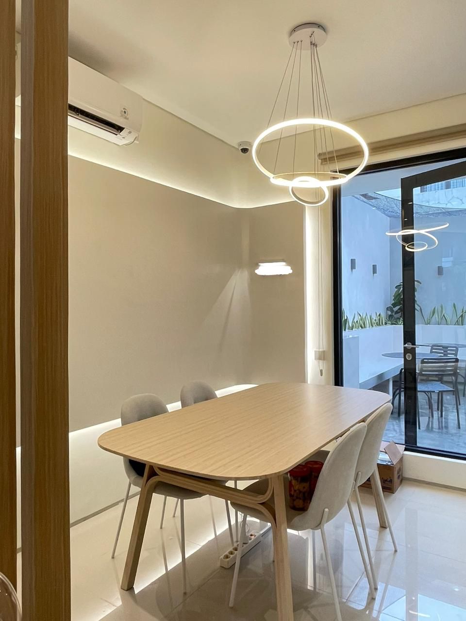 Dijual Rumah 2 Lantai SHM Lokasi Strategis di Citraland Surabaya Barat - Thumbnail 3