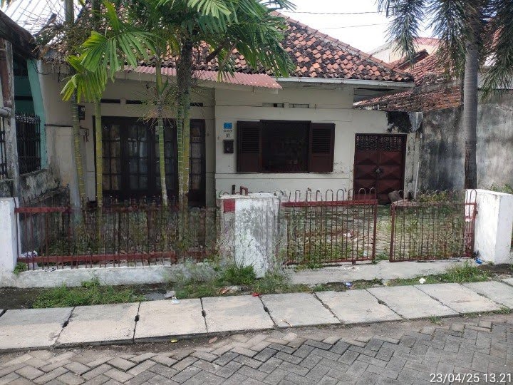 Dijual Rumah Nyaman dan Asri di Putro Agung Surabaya Timur - Image 1