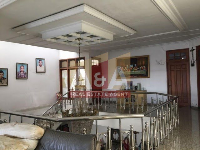 Dijual Rumah Luas di Dharmahusada Indah Surabaya Timur - Thumbnail 2