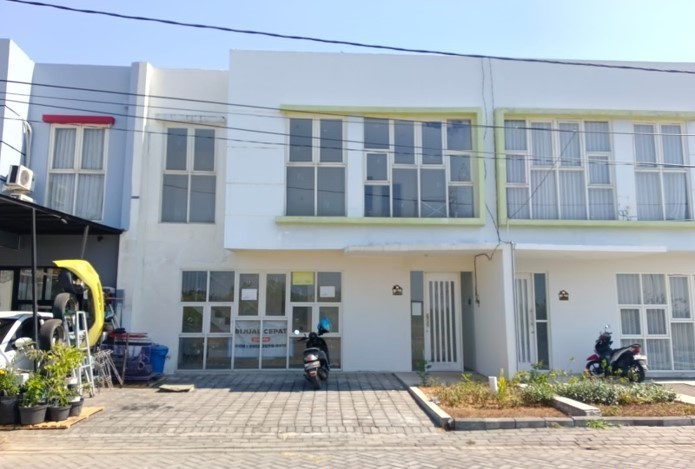 Dijual Lelang Rumah 2 Lantai Strategis di Green Florencia Gedangan Sidoarjo - Image 1