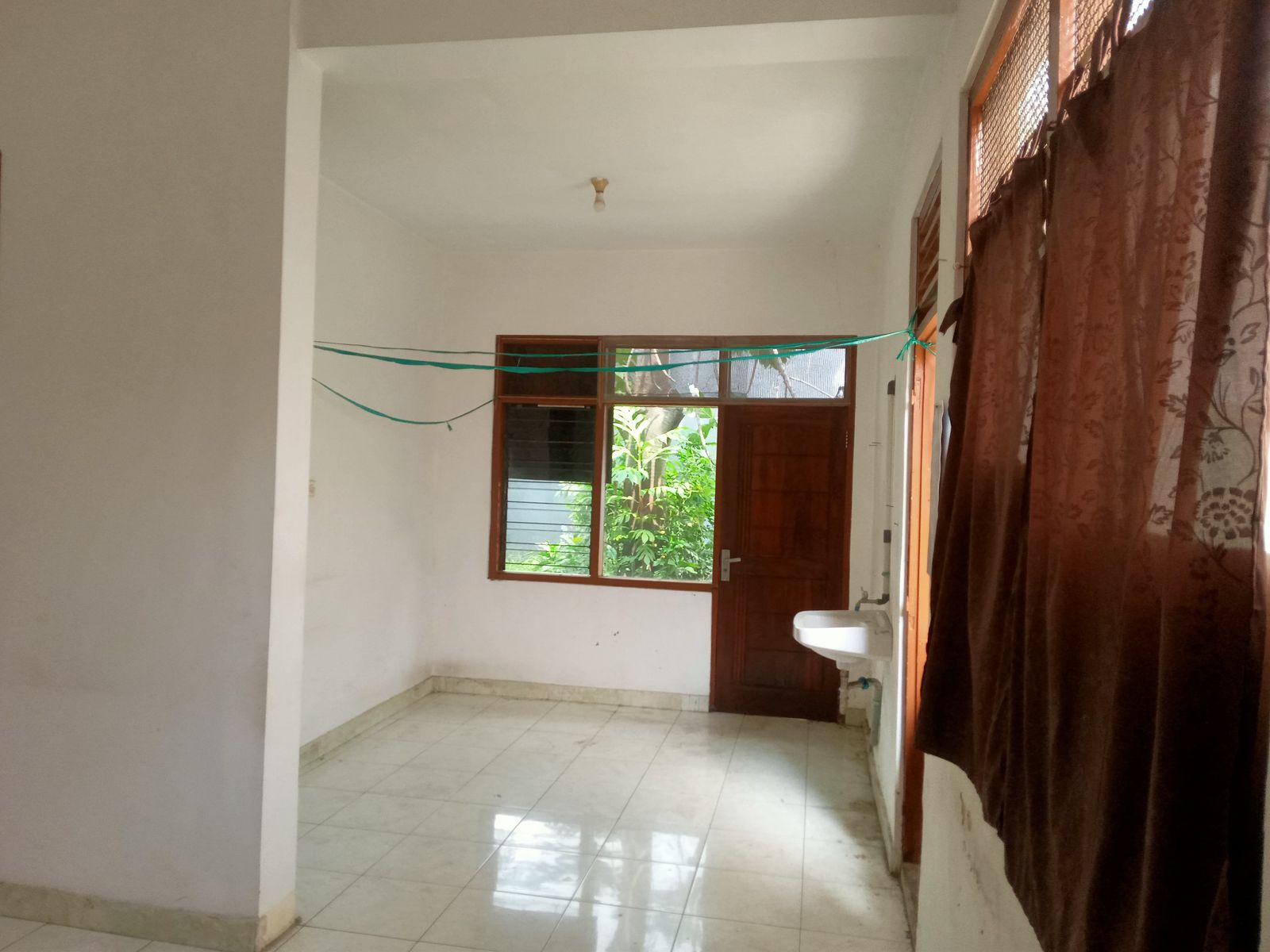 Dijual Rumah Nyaman Lokasi Strategis di Manyar Airdas Surabaya Timur - Thumbnail 4