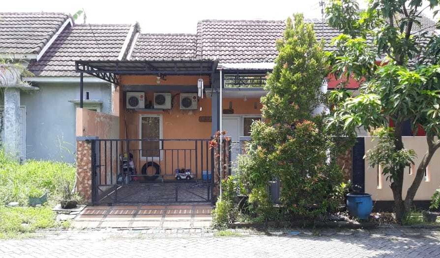Dijual Rumah Minimalis Dekat Stadion di Istana Mentari Sidoarjo - Image 1