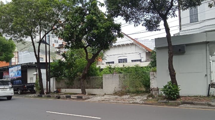 Dijual Rumah Strategis Lokasi Biliton Surabaya Timur - Image 1