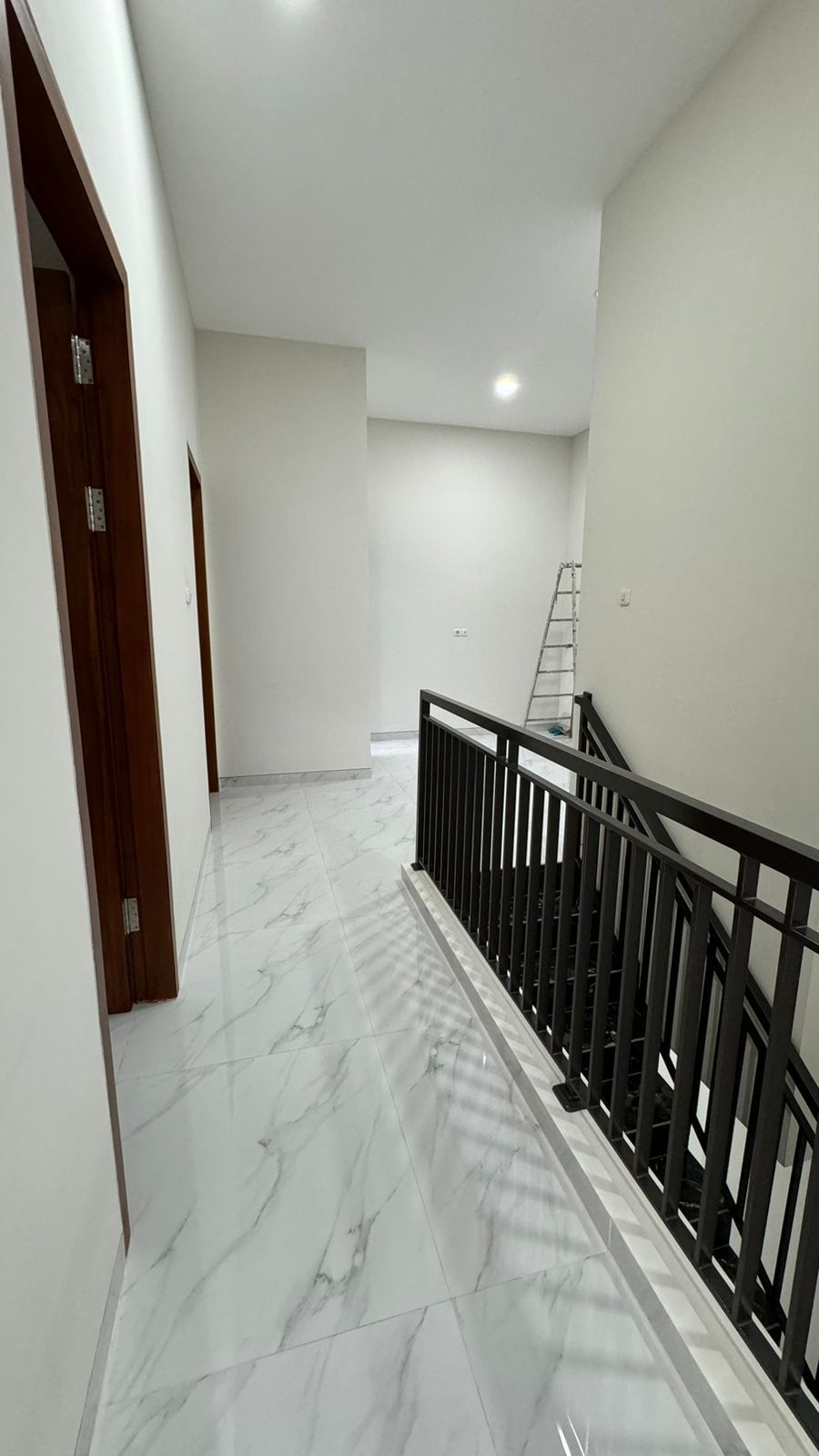 Rumah minimalis Rungkut Asri Tengah Surabaya timur - Thumbnail 4