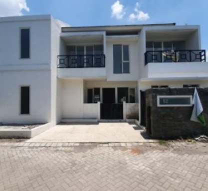 Dijual Rumah 2 Lantai Dekat Gwalk di Surabaya Barat - Image 1