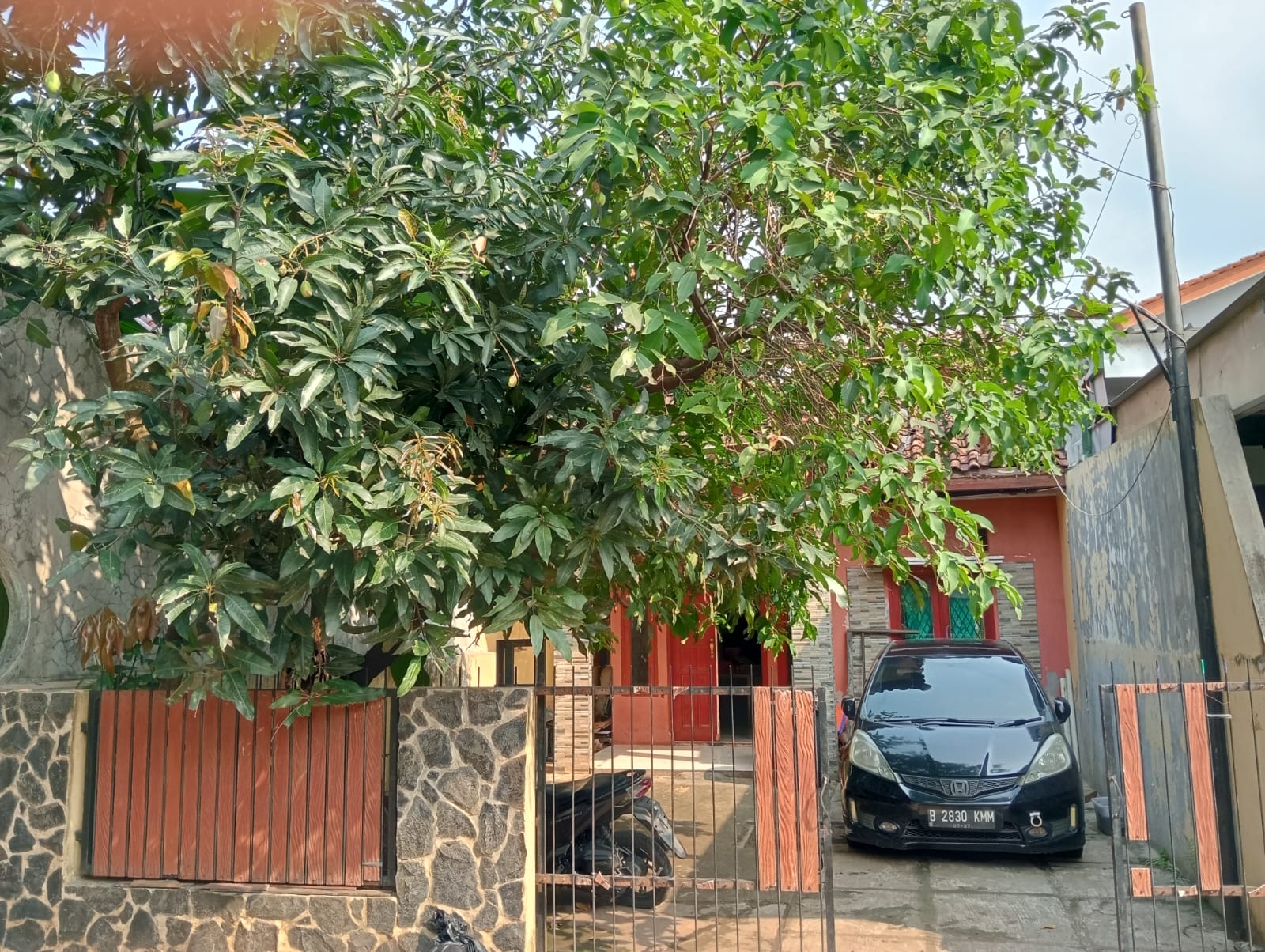 Dijual Rumah Strategis Siap Huni di Jatiluhur Bekasi - Image 1