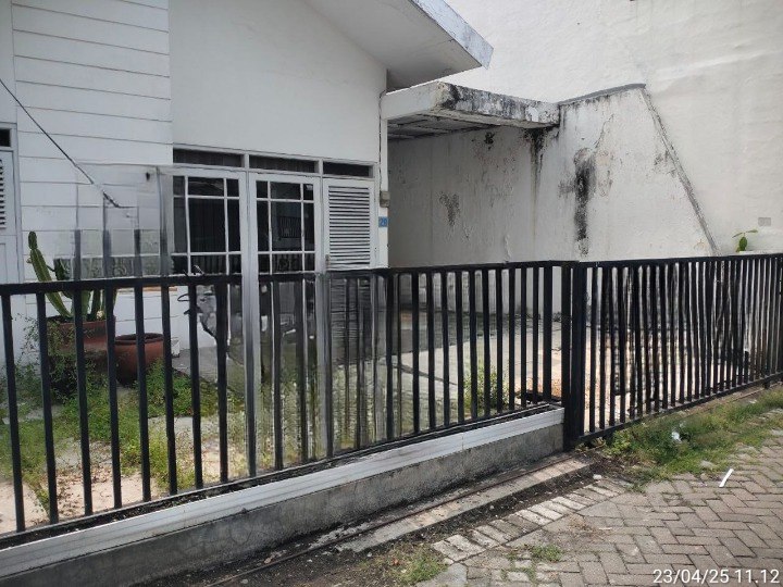 Dijual Rumah Lokasi Strategis di Pucang Anom Surabaya Timur - Image 1