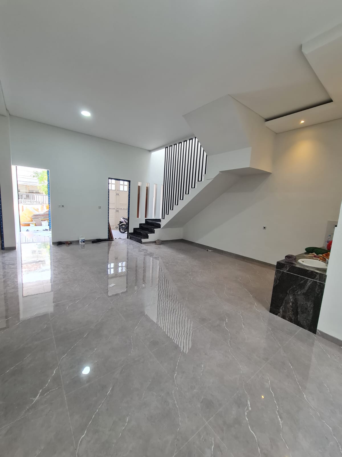 Dijual Rumah Baru Strategis di Dekat Galaxy Mall Surabaya Timur - Thumbnail 4