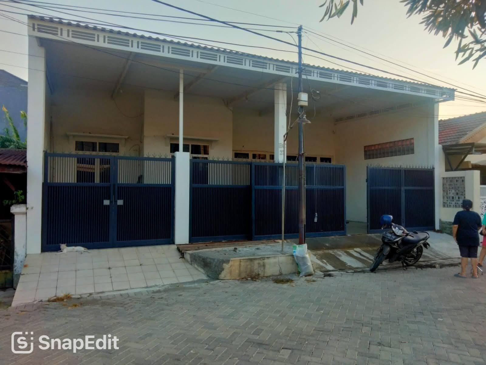 Dijual Rumah Luas Nyaman di Pondok Candra Indah Sidoarjo - Image 1