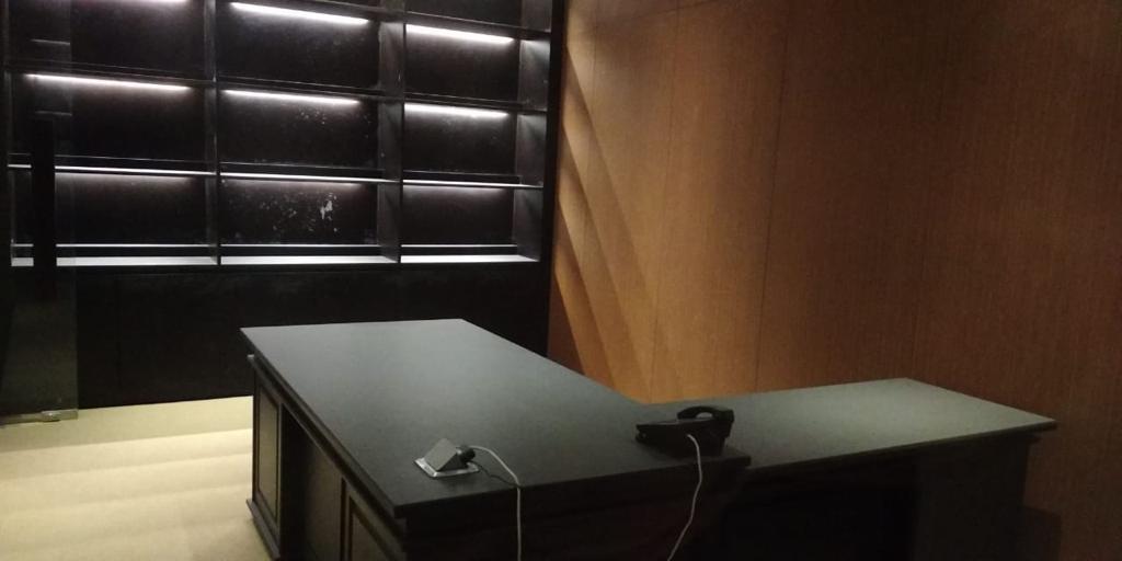 Dijual Kantor Mewah Fully Furnished Lokasi Premium Siap Pakai di Trillium Office Surabaya Pusat - Thumbnail 3