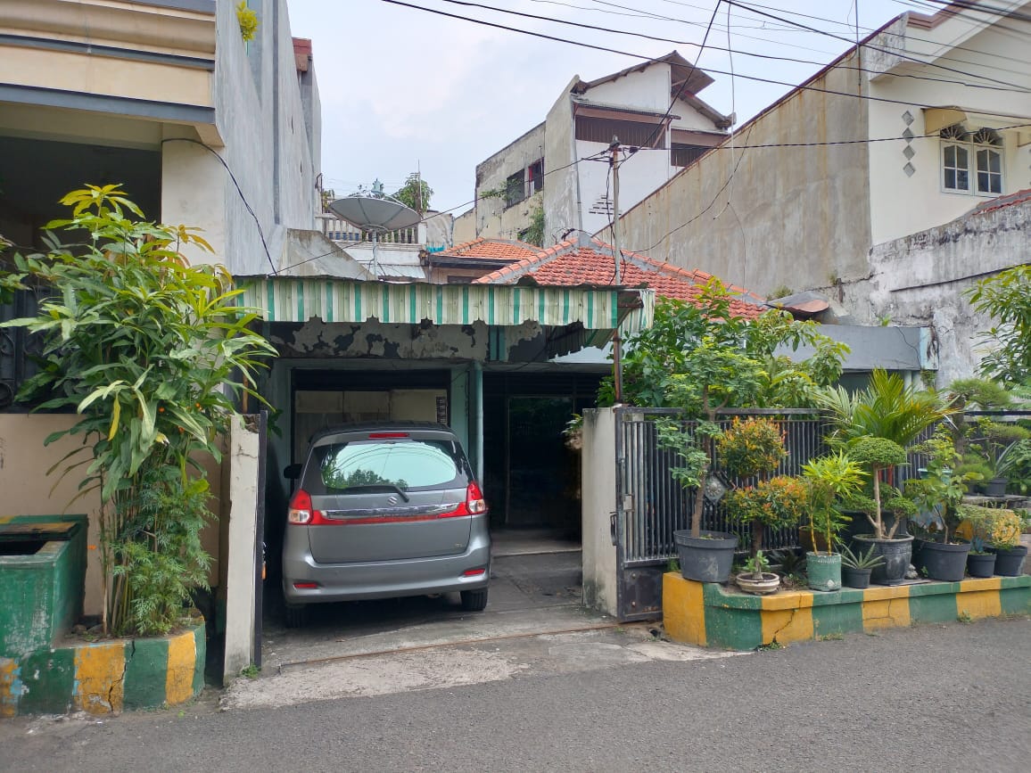 Jual Rumah Hitung Tanah Lokasi Strategis Bubutan Surabaya Pusat - Image 1