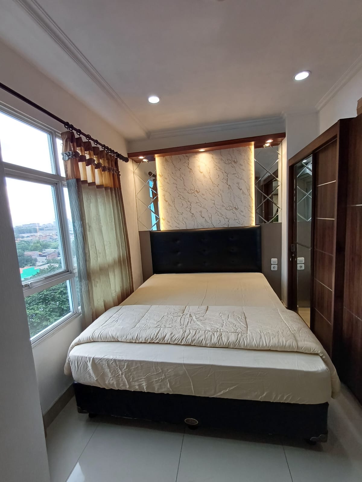 Dijual/Disewakan Apartemen Metropolis Tipe 1BR Full Furnish di Tenggilis Surabaya Timur - Image 1