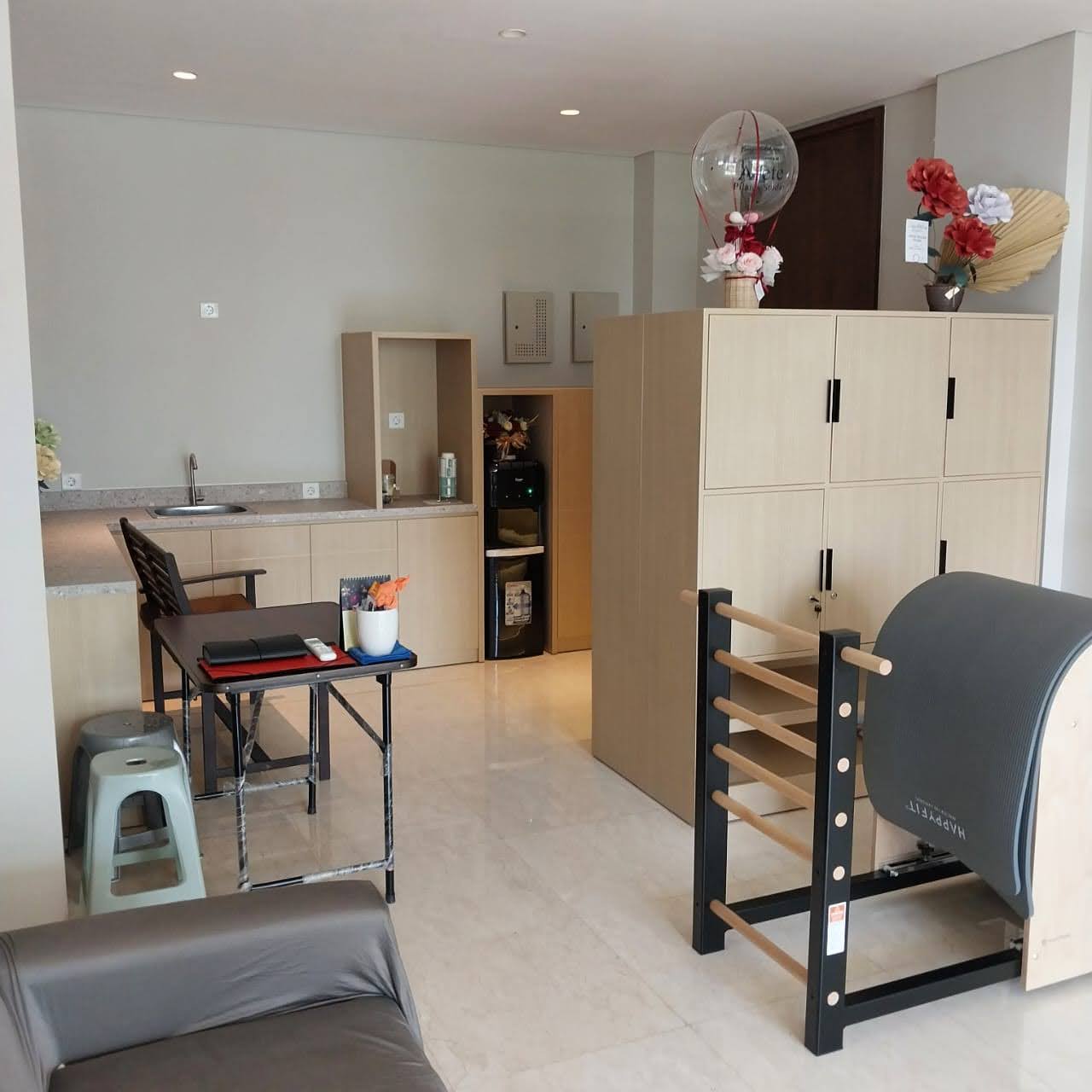 Dijual/Disewa Apartemen Rosebay Graha Family Surabaya Barat - Image 1