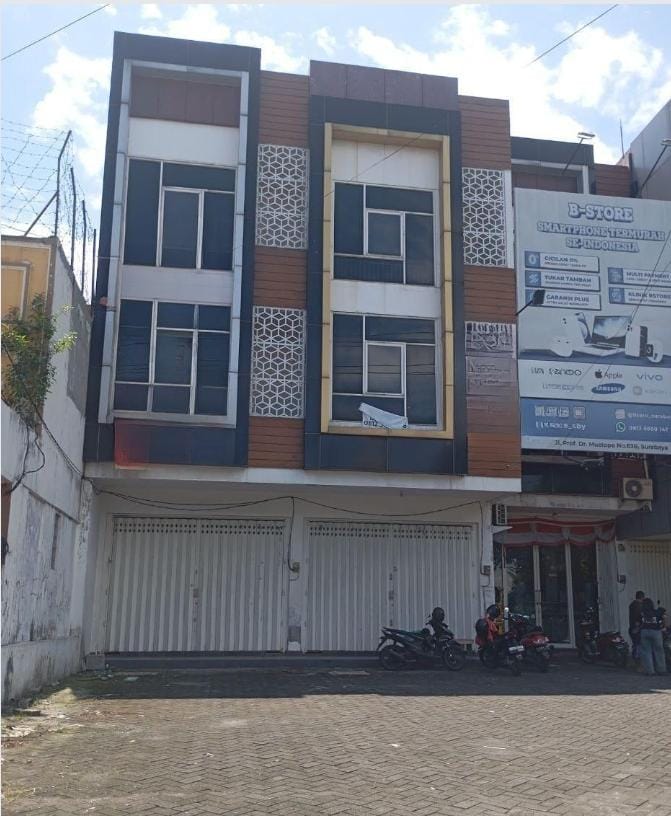 Jual Ruko 3 Lantai Komersial Area Lokasi Surabaya Timur - Image 1