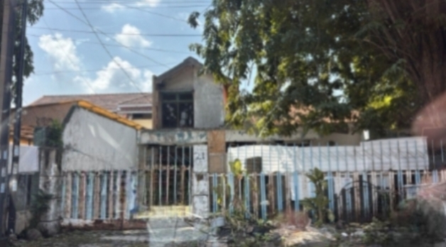Dijual Rumah Hitung Tanah di Manyar Surabaya Timur - Image 1